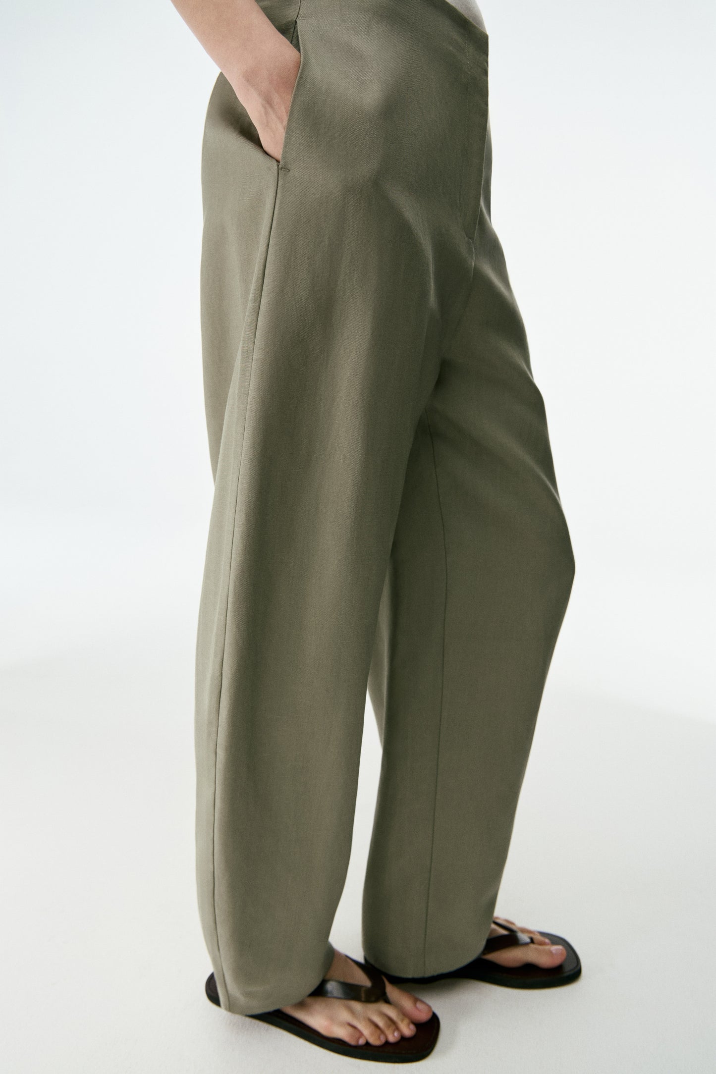 LIGHT KHAKI