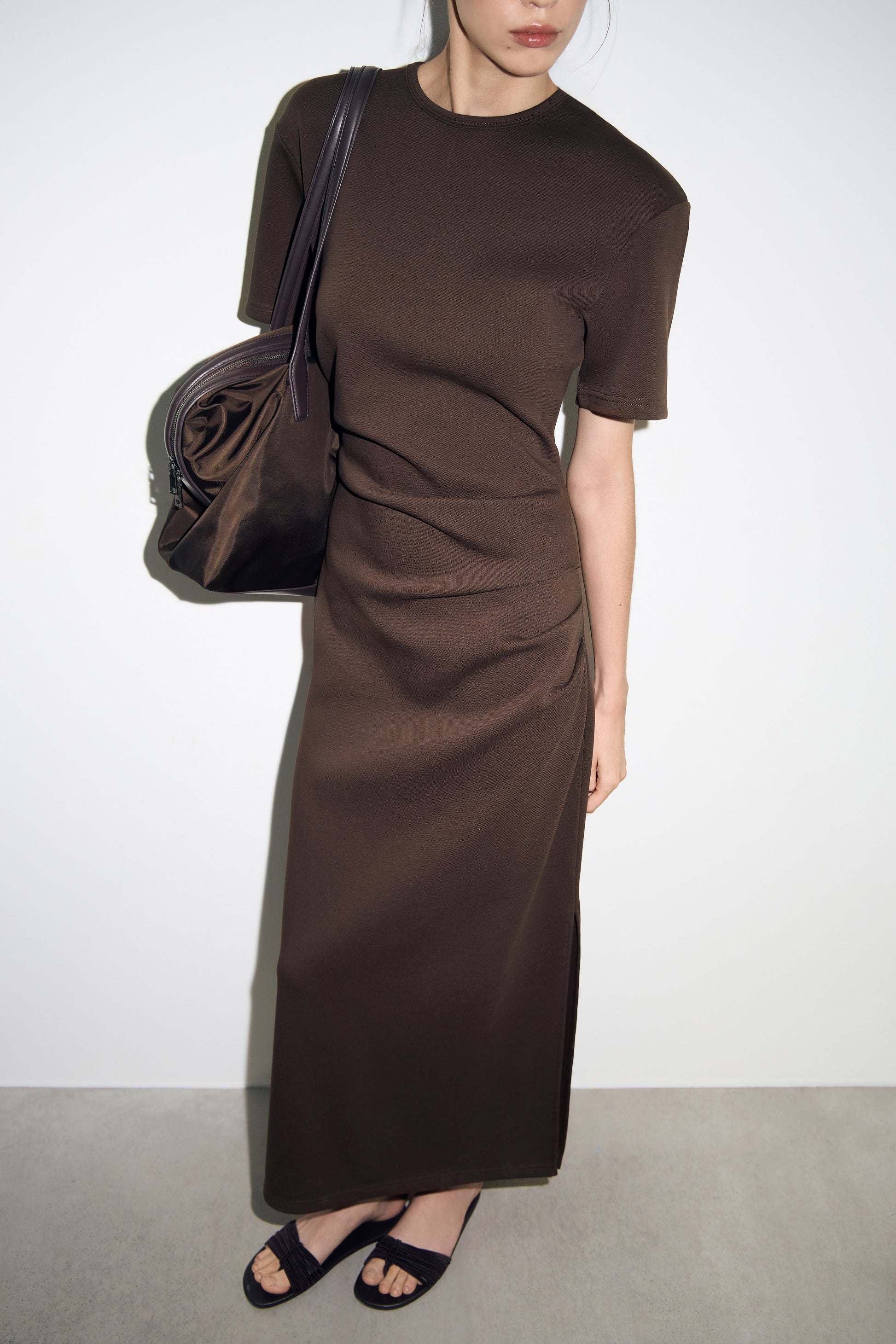 DARK BROWN