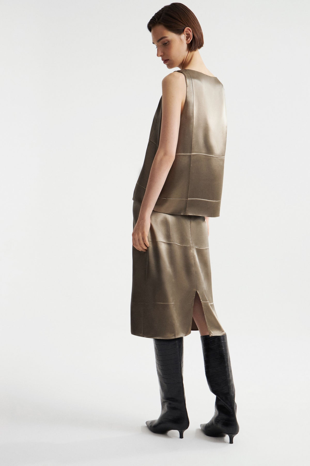 LIGHT KHAKI
