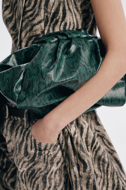 DARK GREEN