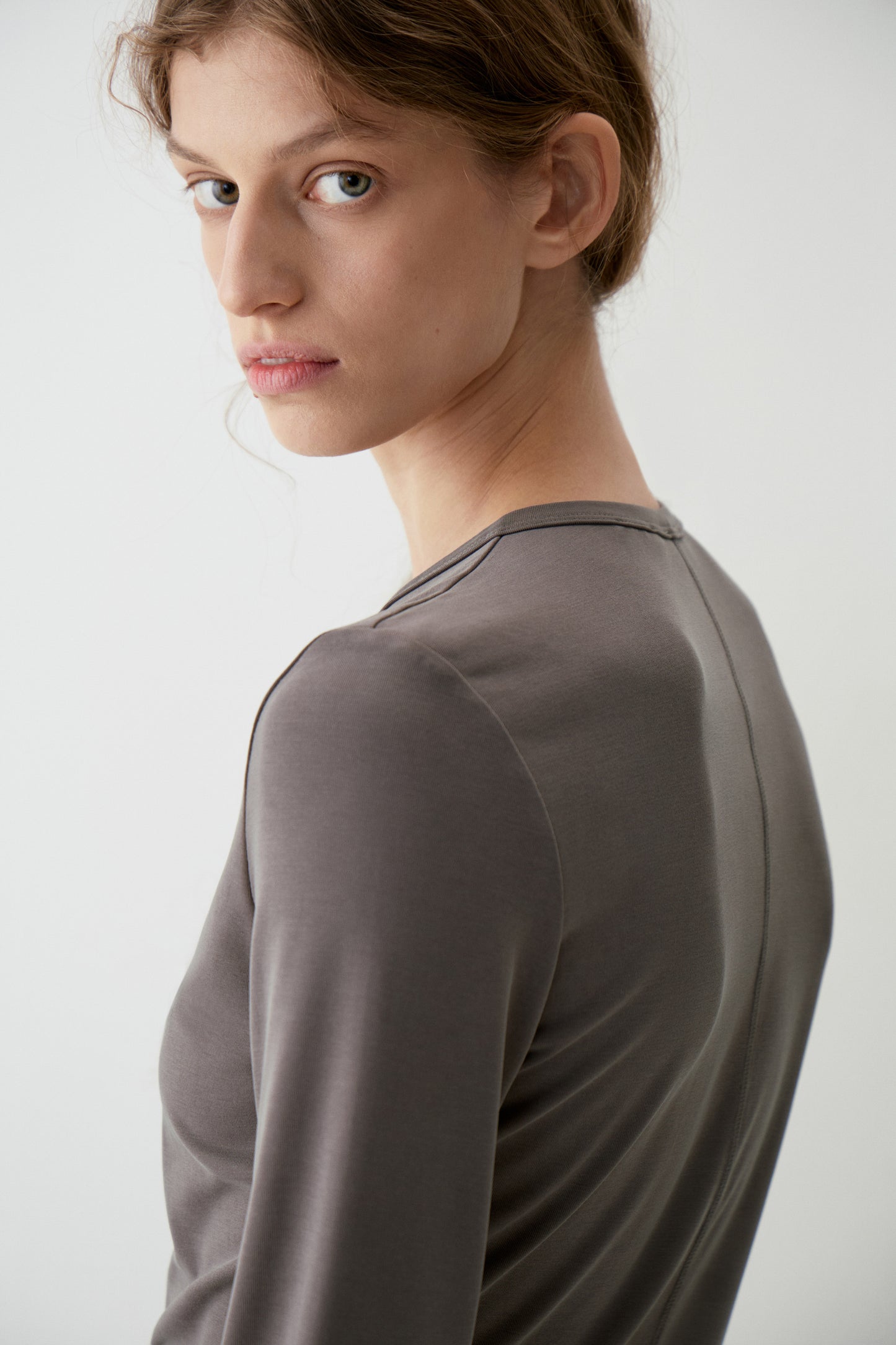DARK GREY