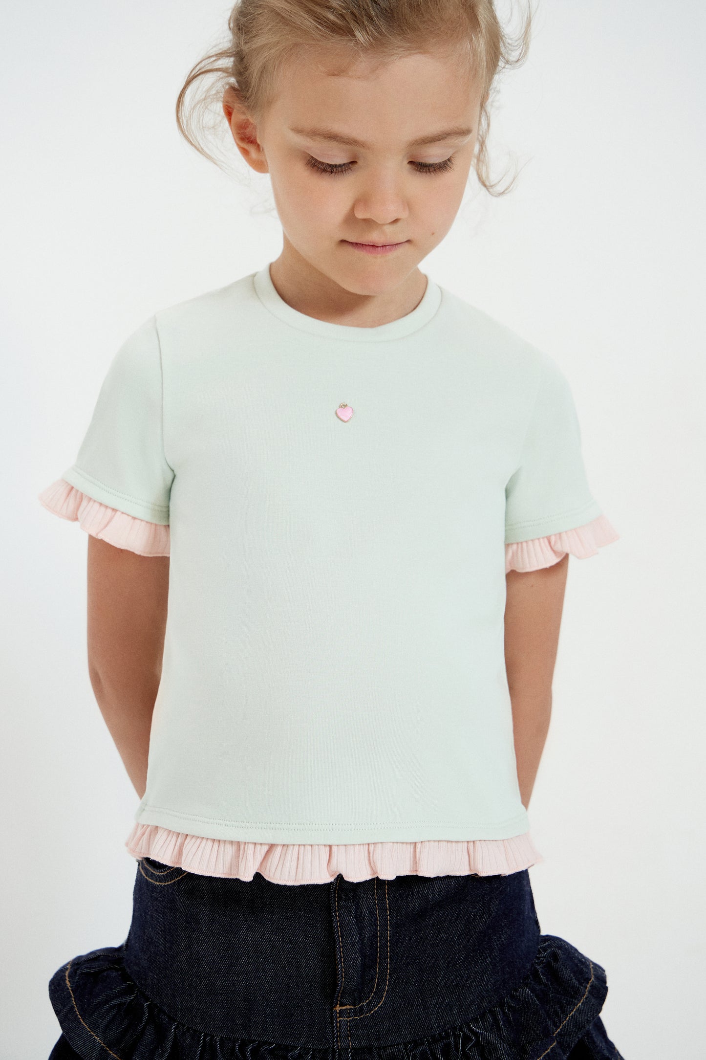 LIGHT GREEN