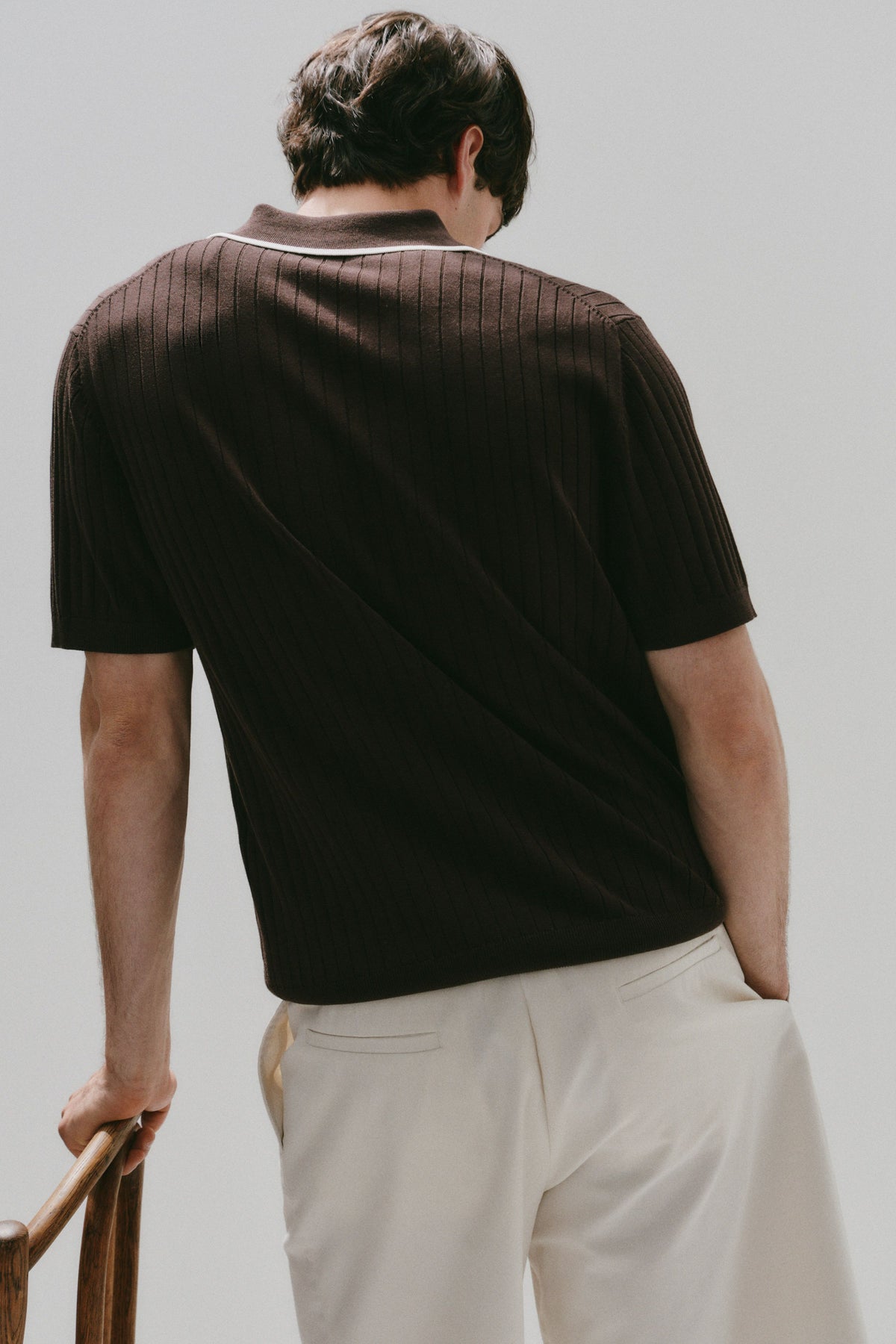 DARK BROWN