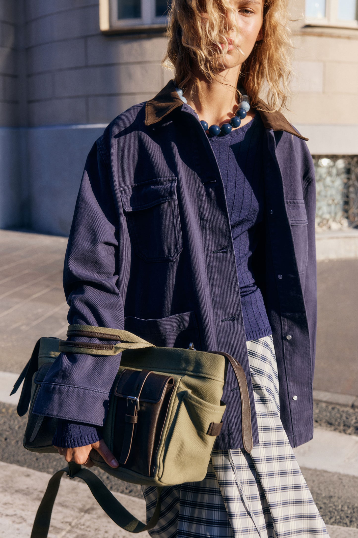 KHAKI