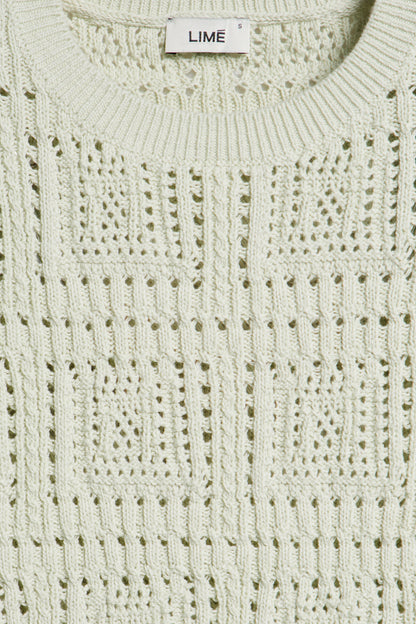 LIGHT GREEN