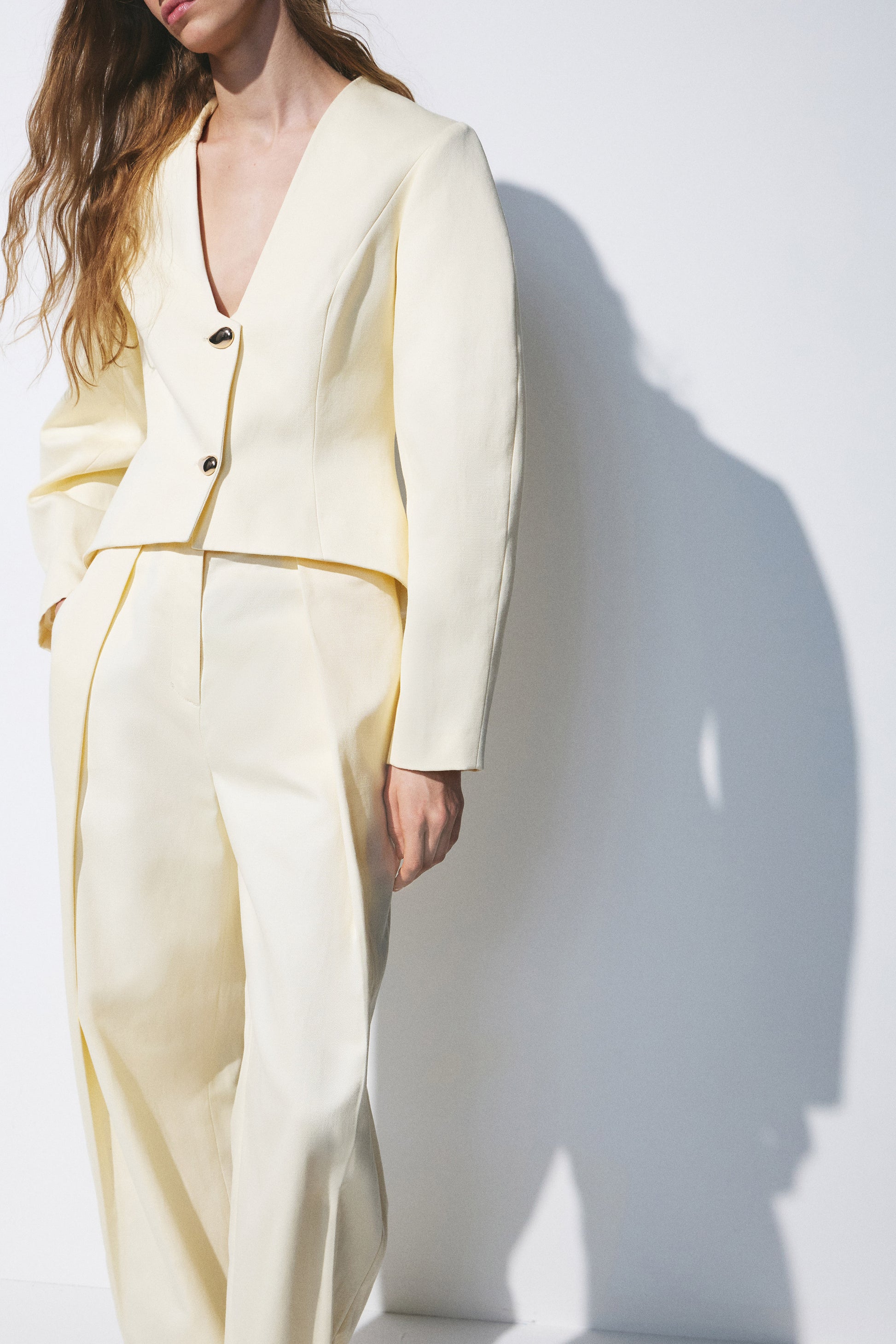 LIGHT YELLOW