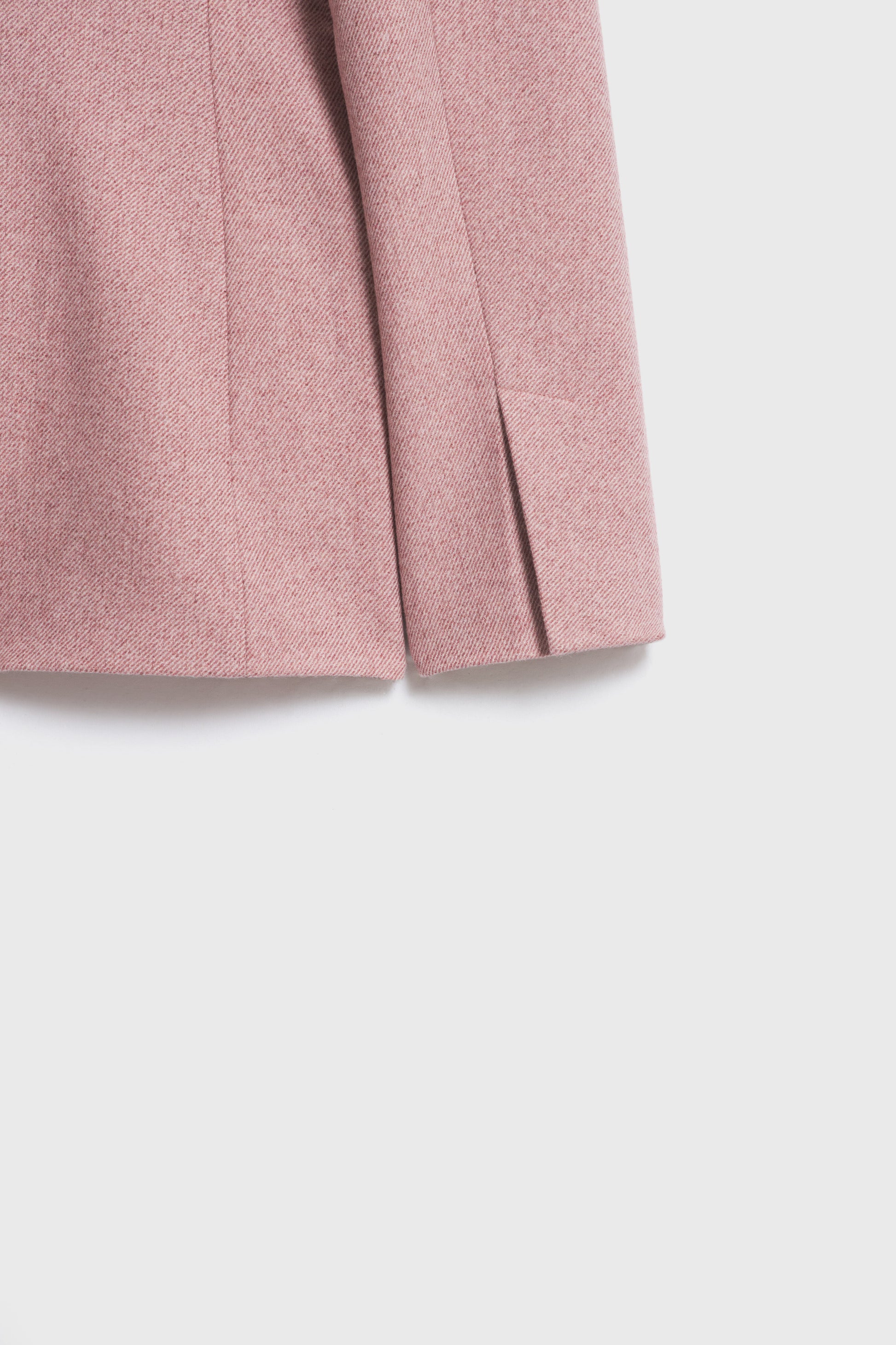 DUSTY ROSE
