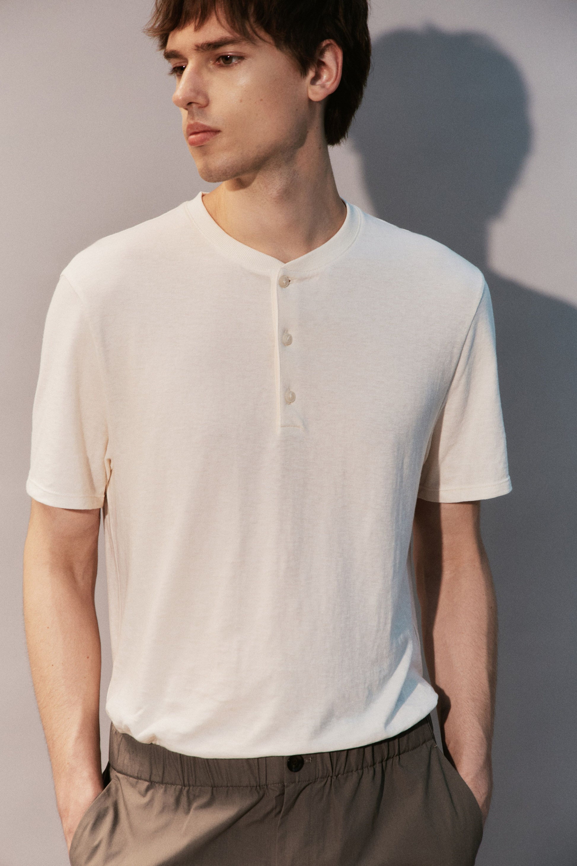 LIGHT BEIGE