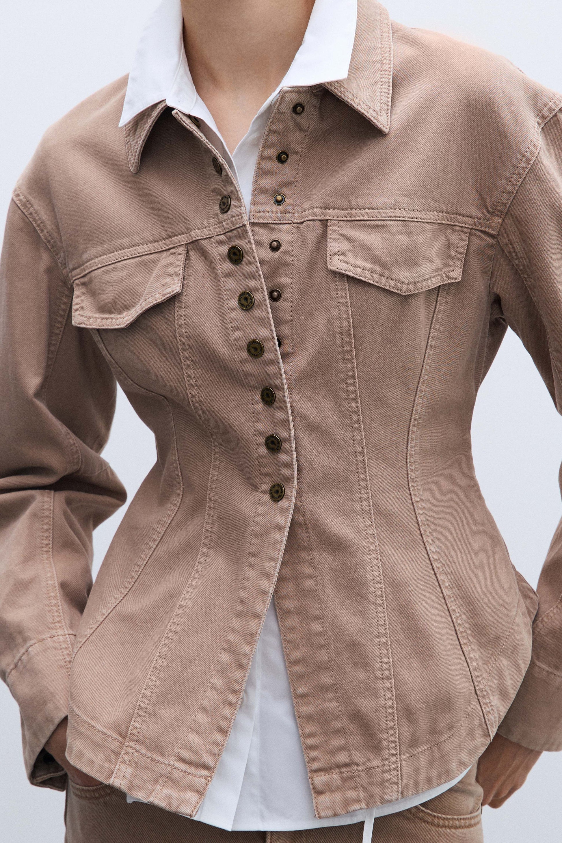 LIGHT BEIGE