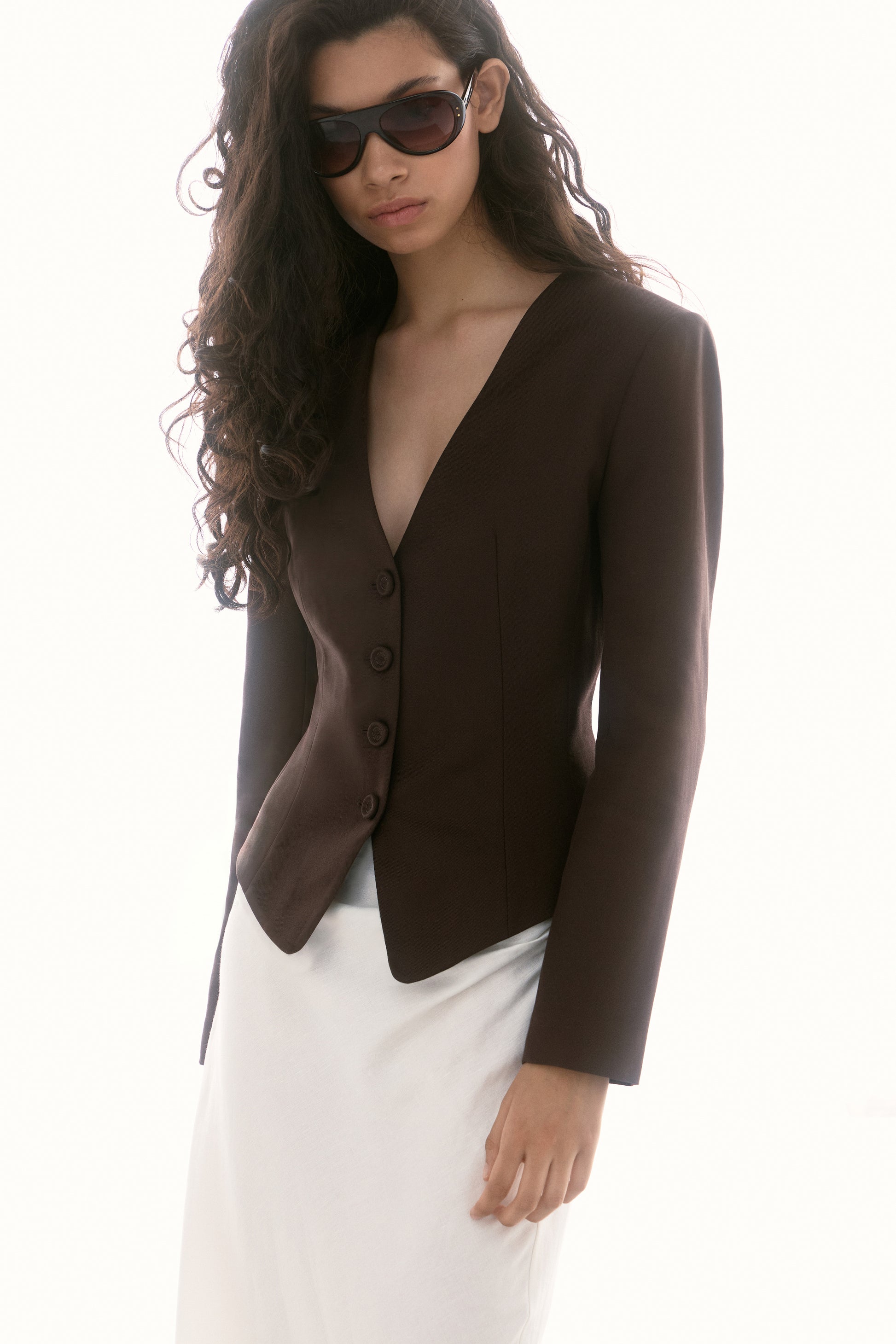 DARK BROWN