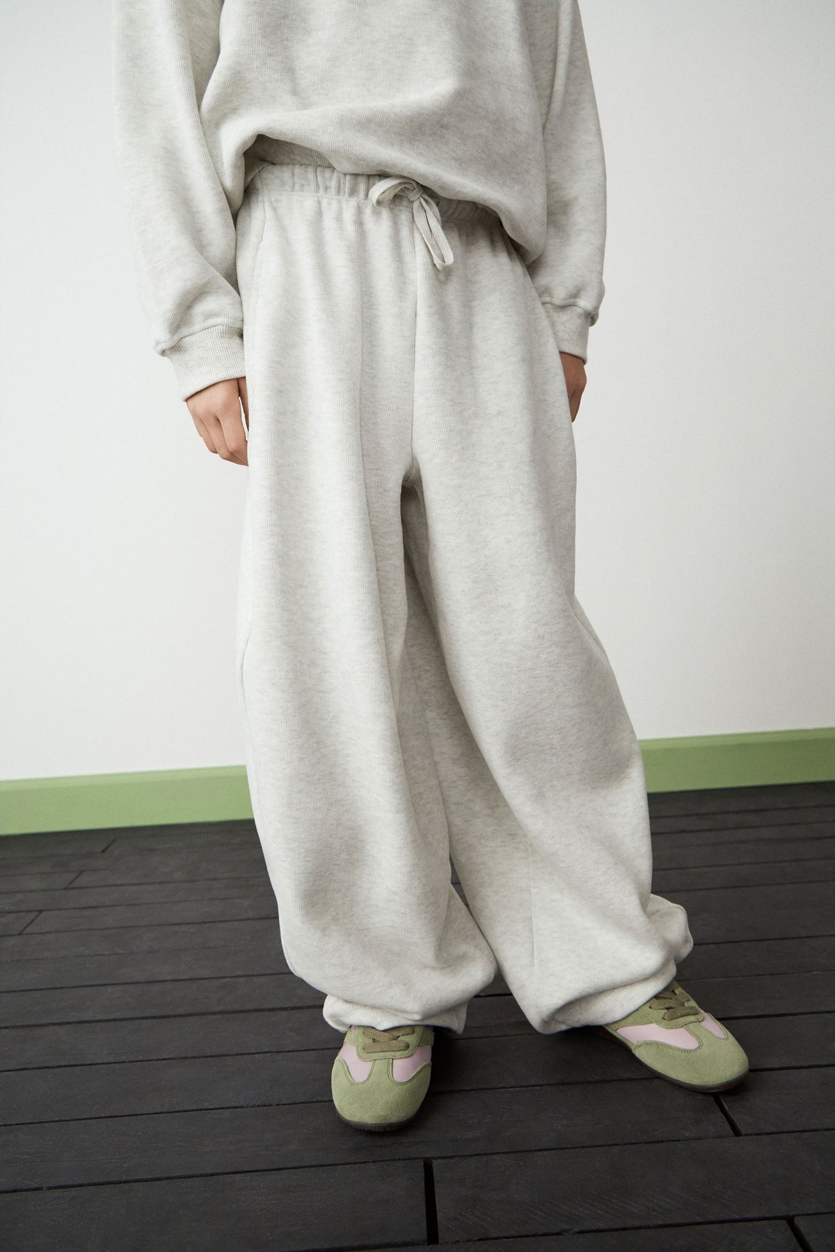 LIGHT GREY MELANGE