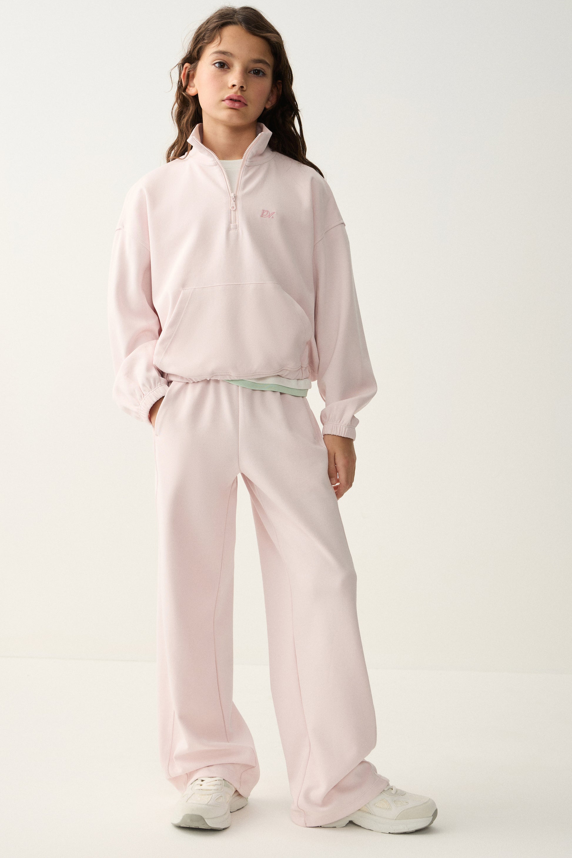 LIGHT PINK