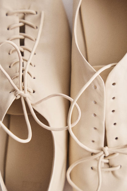 FLAT LEATHER BALLET SHOES