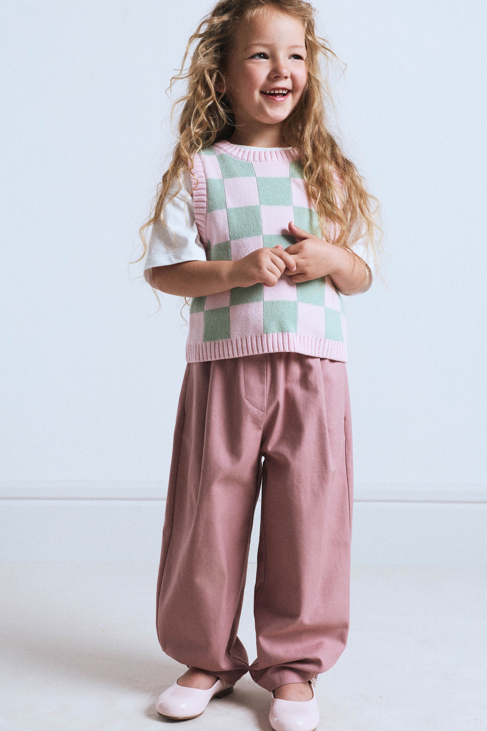 LIGHT PINK