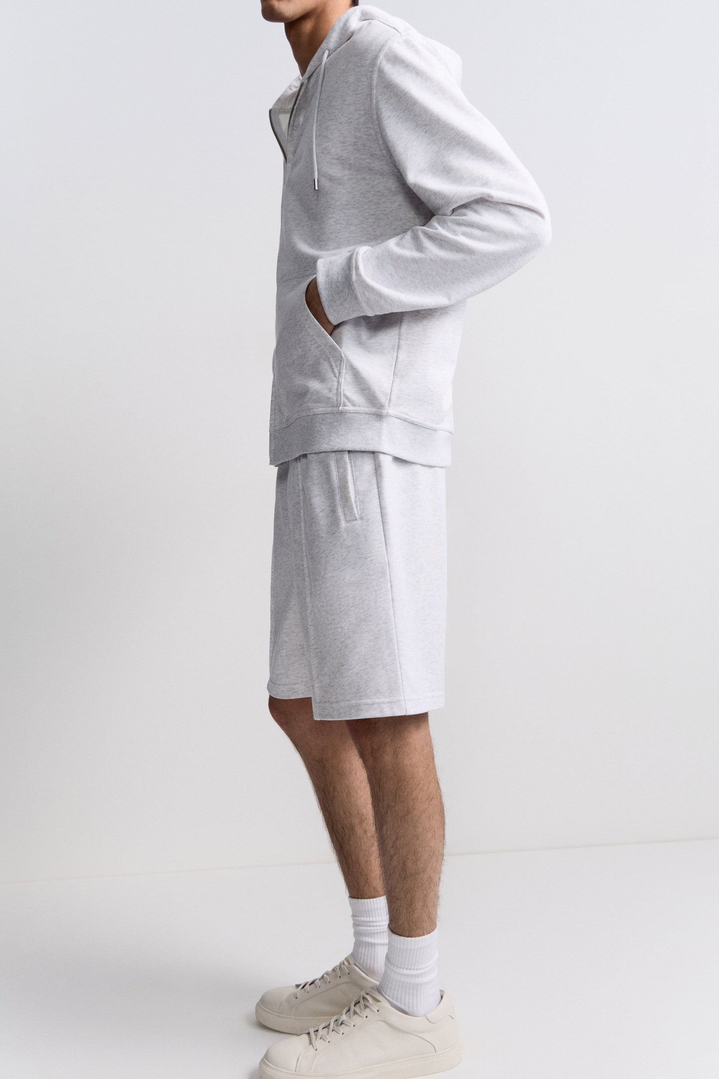 LIGHT GREY MELANGE