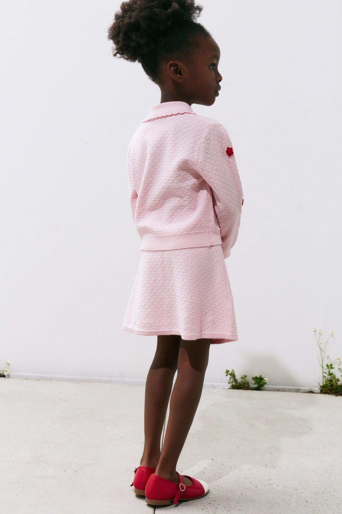LIGHT PINK