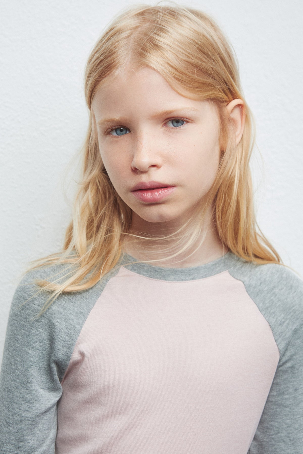 LIGHT PINK