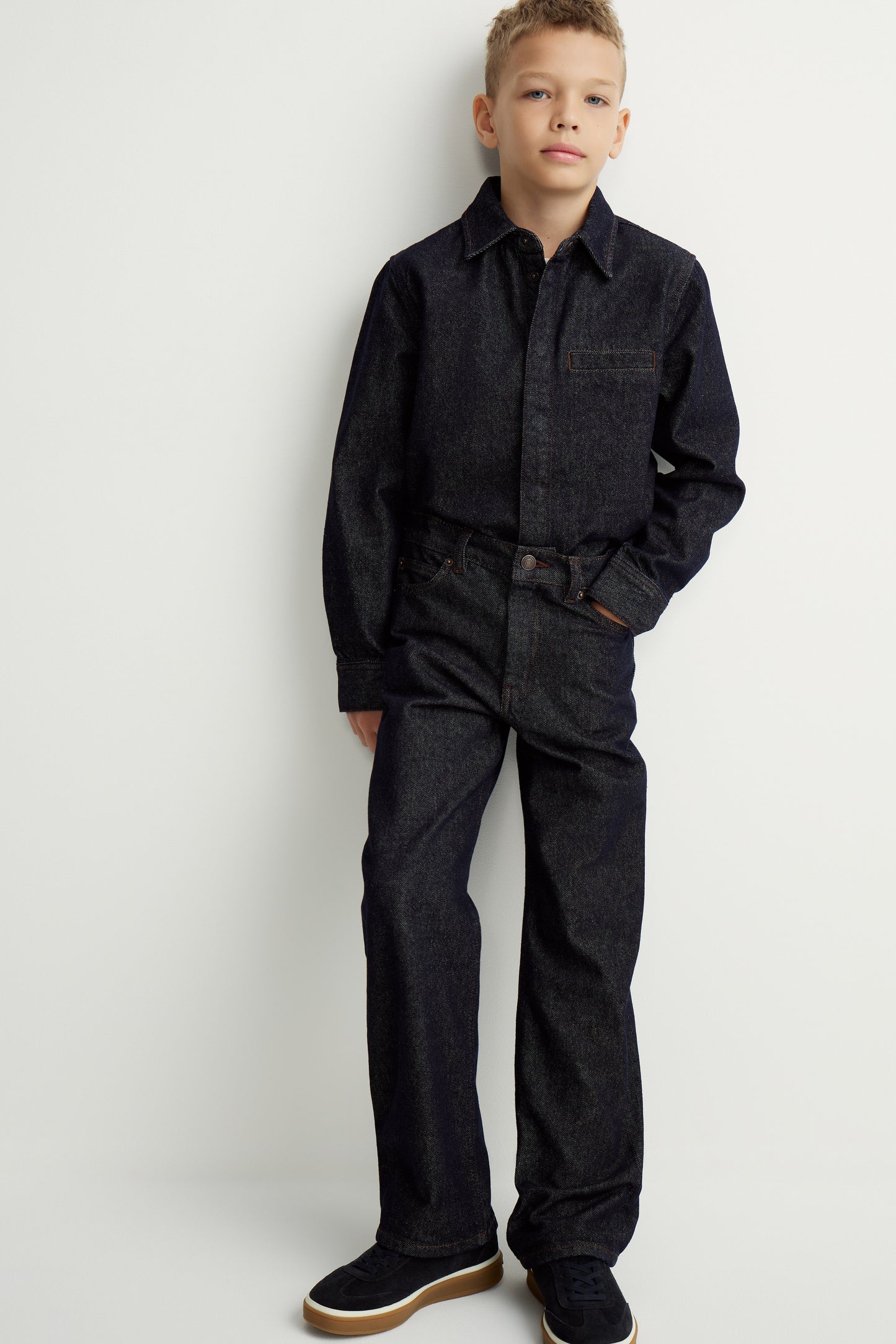 DARK BLUE