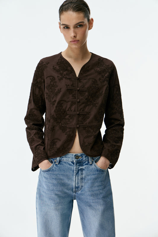 DARK BROWN