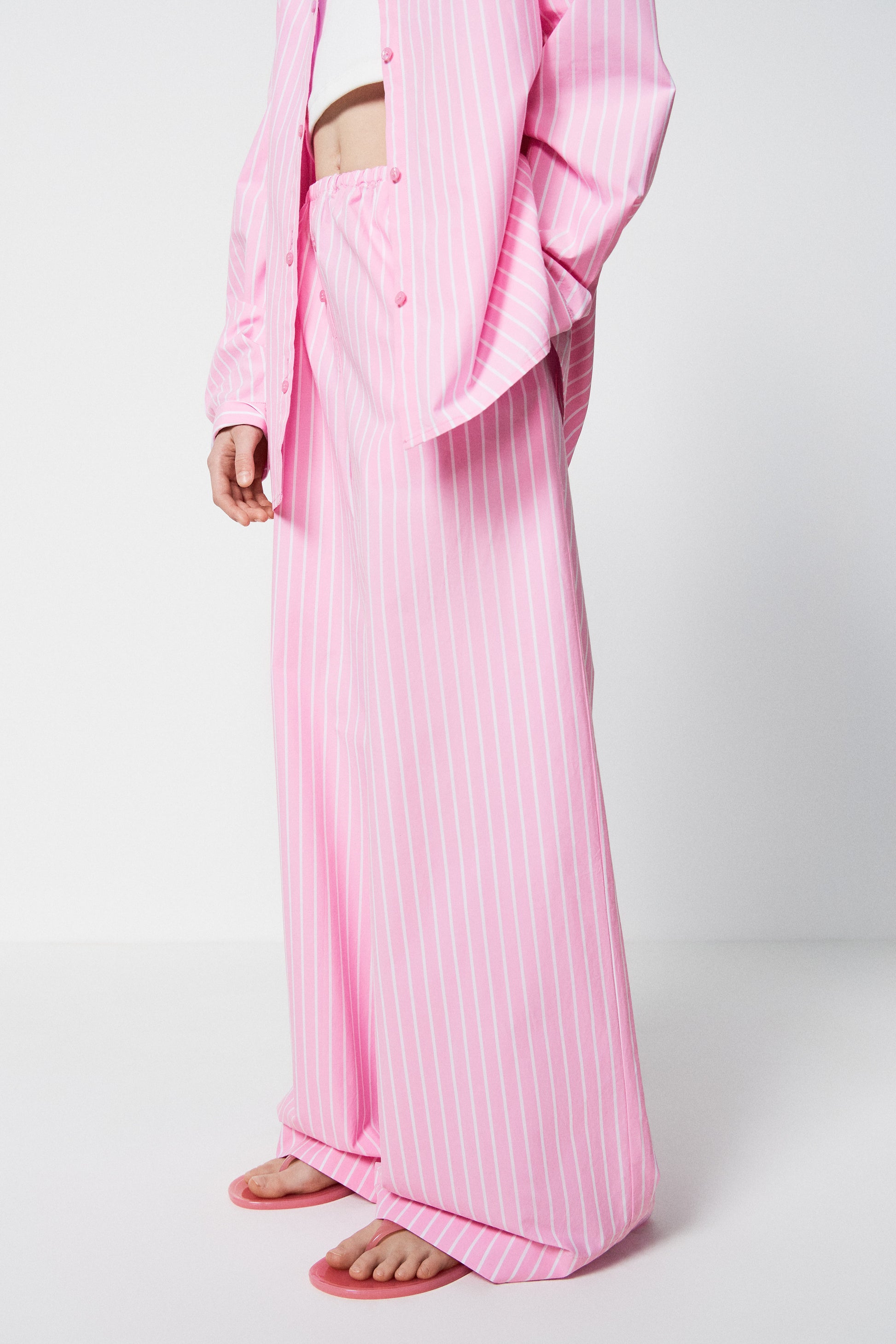 PINK/WHITE