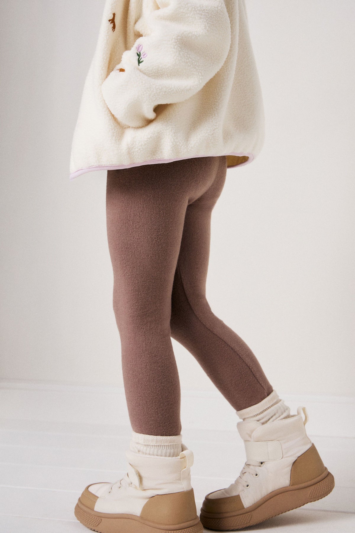DARK BEIGE