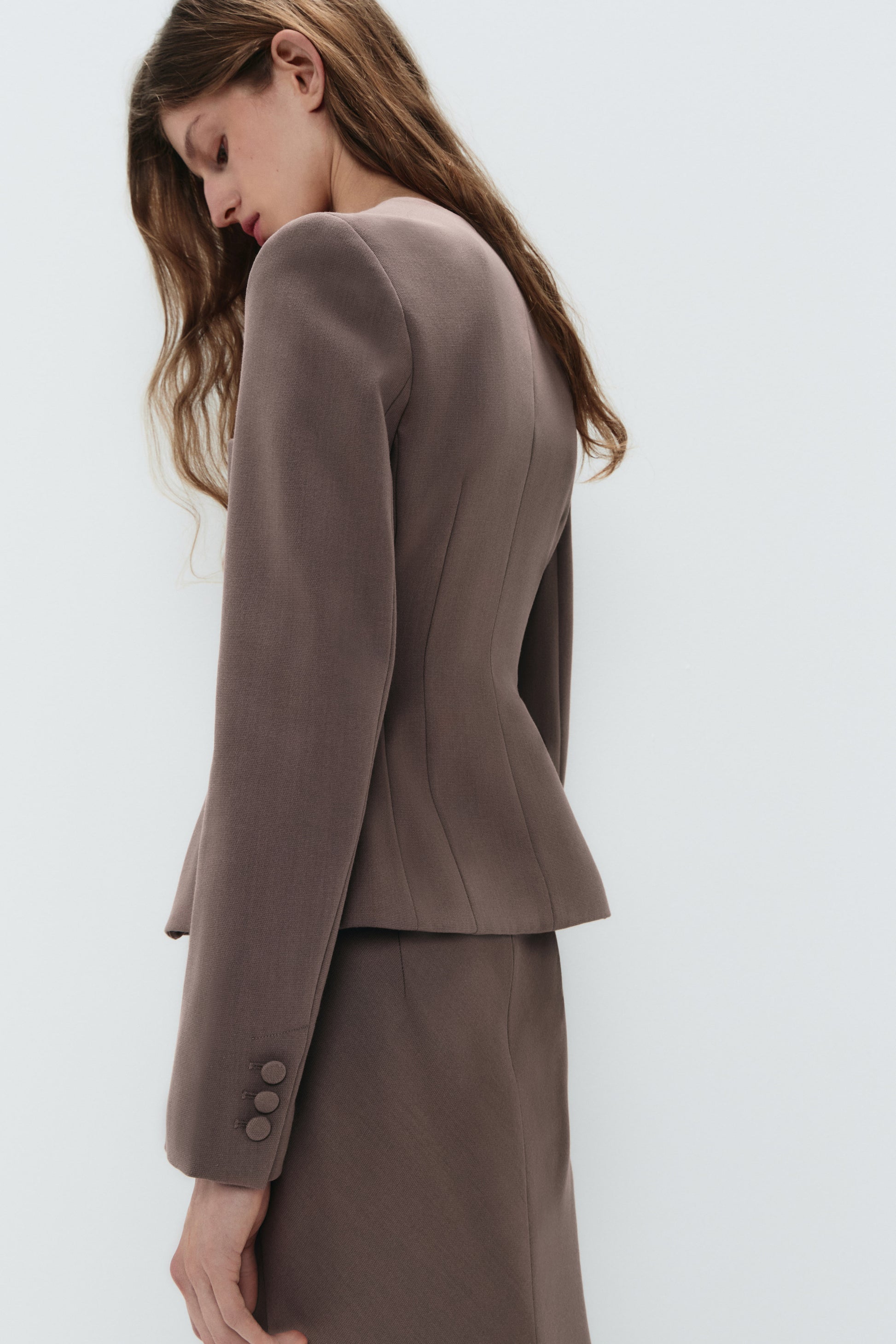 GRAY BROWN