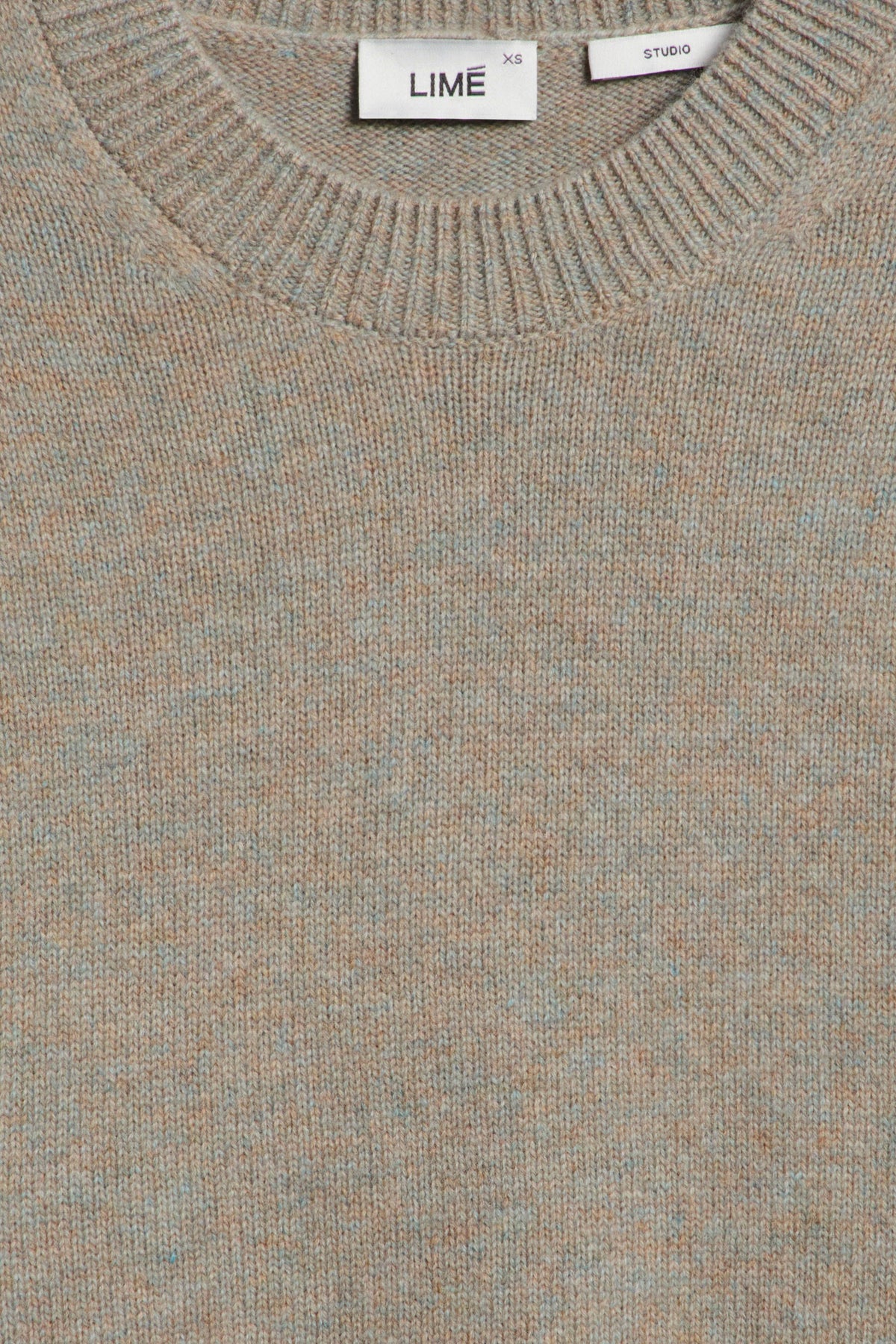 GRAY-GREEN MELANGE