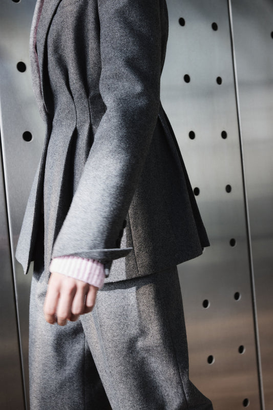 DARK GREY