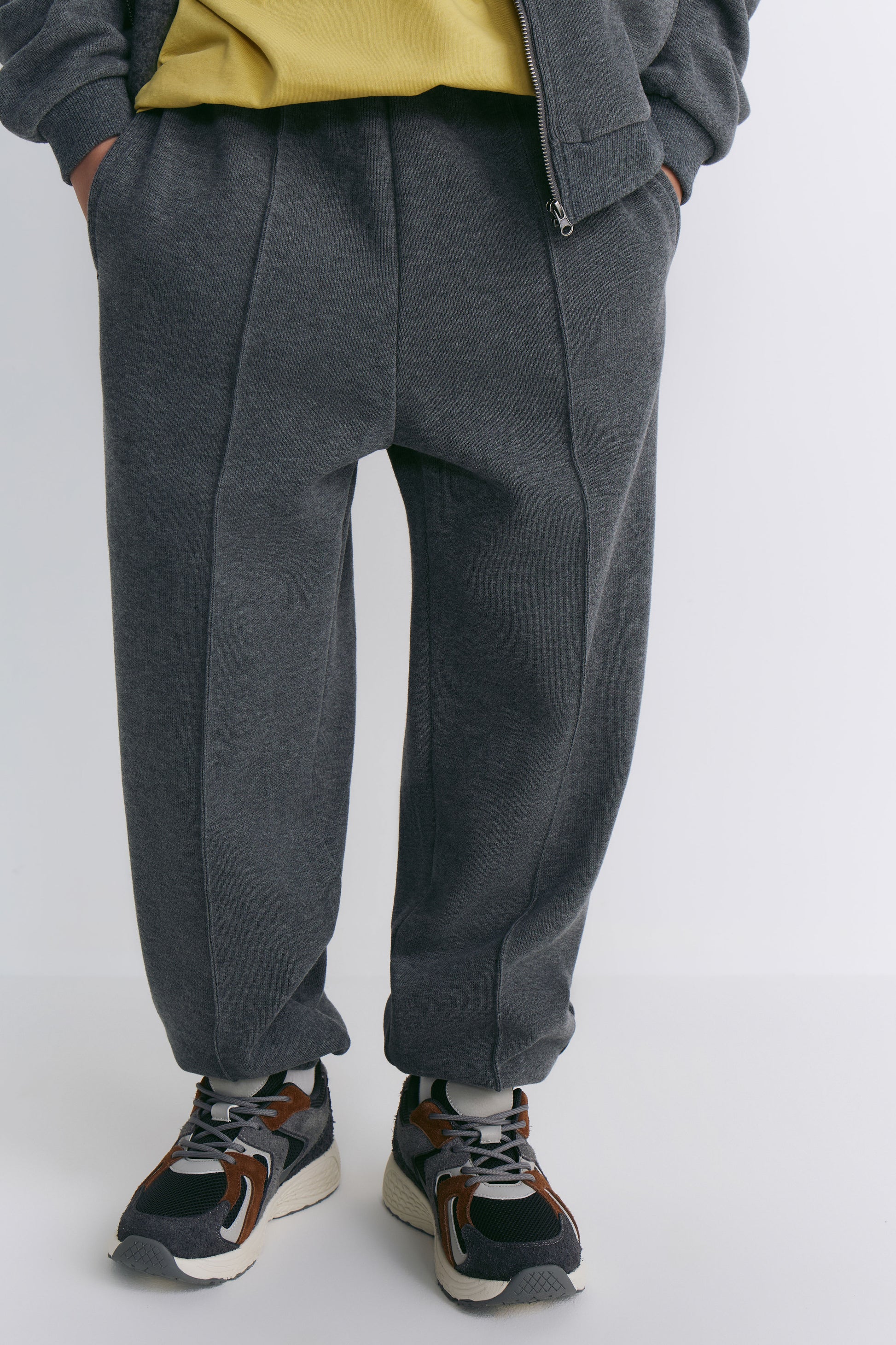 DARK GREY