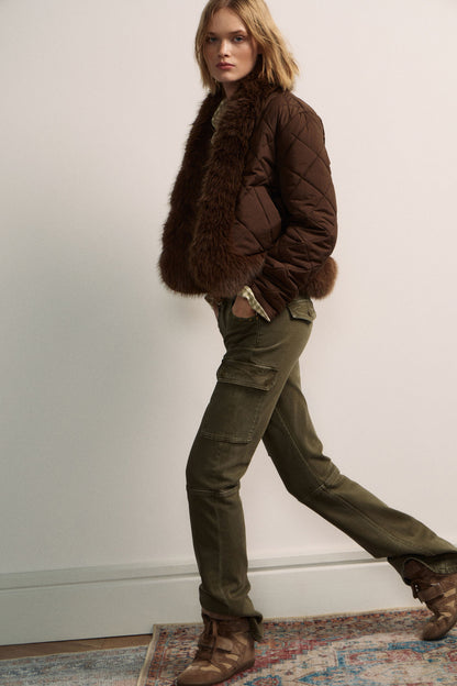 DARK BROWN
