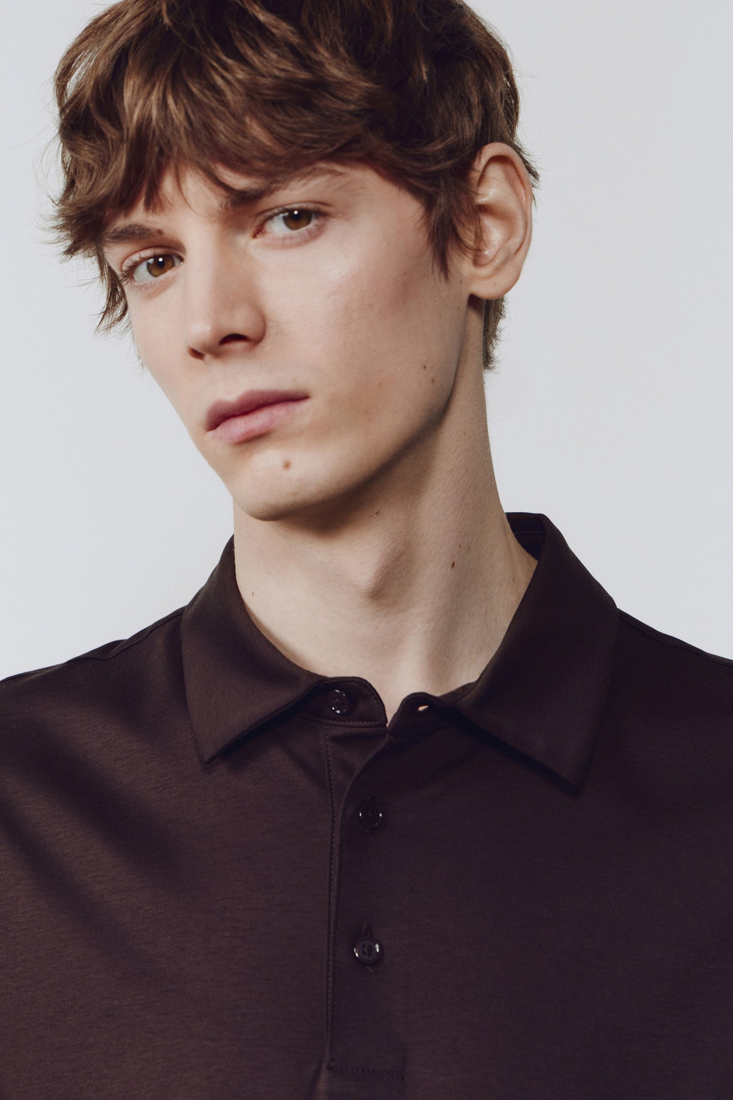 DARK BROWN