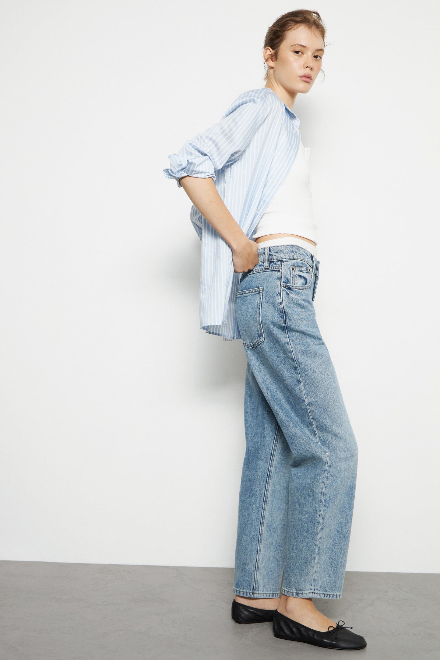 VINTAGE BLUE