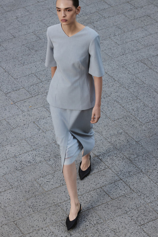 LIGHT GREY