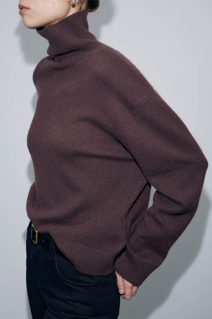 DARK BROWN