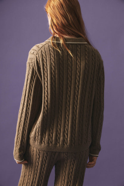 GRAY BROWN